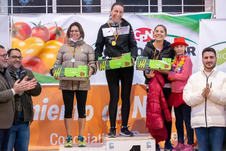Unos 200 corredores se han dado cita en la San Silvestre Comarca de Níjar
