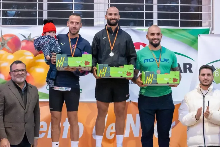 Unos 200 corredores se han dado cita en la San Silvestre Comarca de Níjar