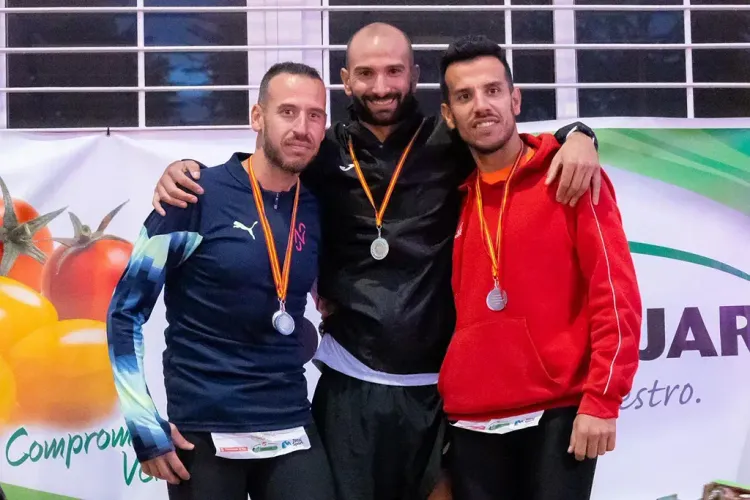 Unos 200 corredores se han dado cita en la San Silvestre Comarca de Níjar