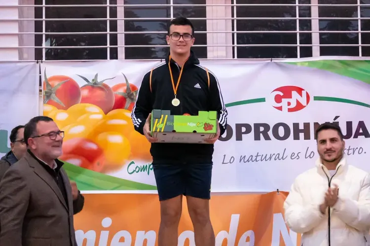 Unos 200 corredores se han dado cita en la San Silvestre Comarca de Níjar