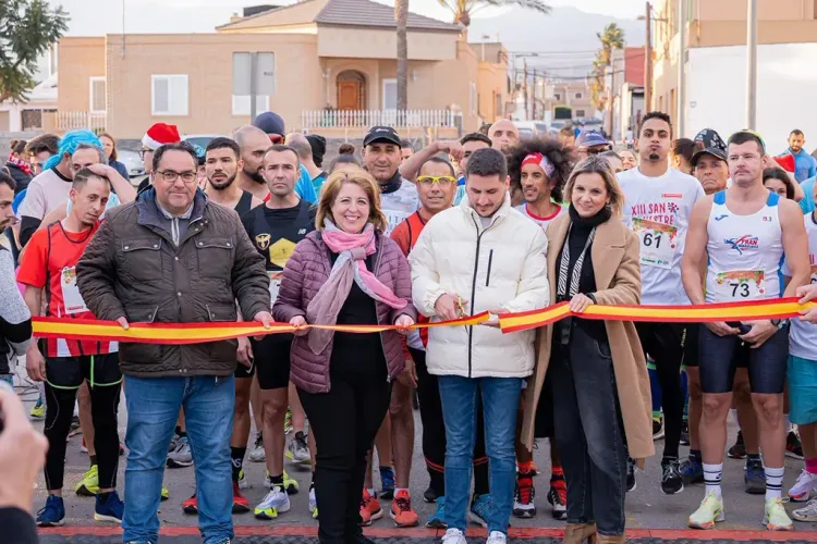 Unos 200 corredores se han dado cita en la San Silvestre Comarca de Níjar