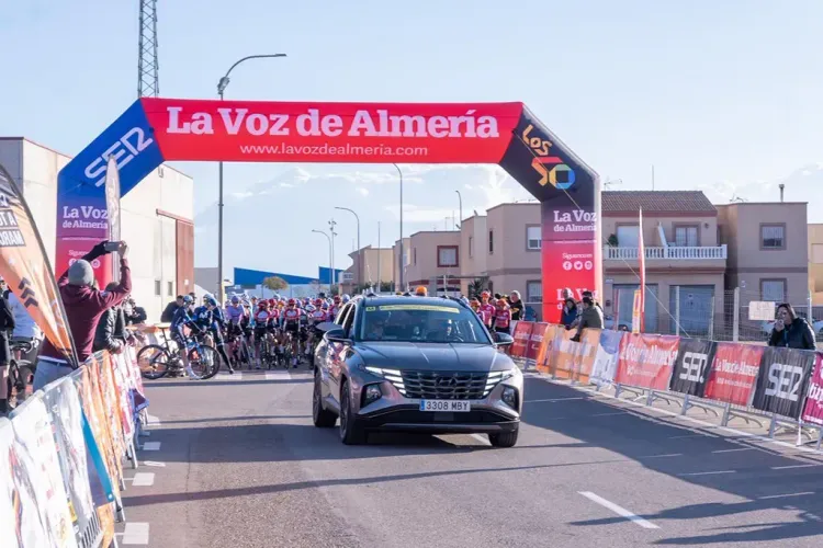 La ciclista italiana Arianna Fidanza (Ceratizit WNT) se impone en la Women Cycling Pro Costa de Almería